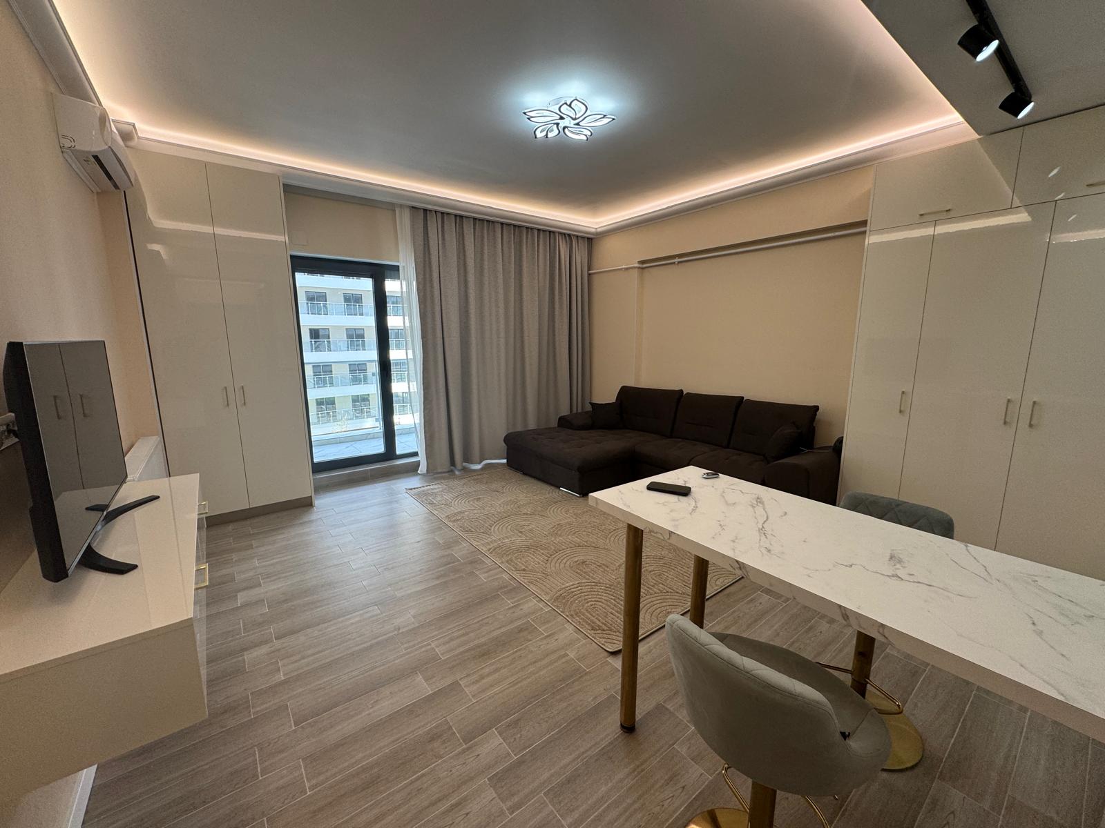 Studio pe malul marii Mamaia(zona cluburilor)(AXV09)