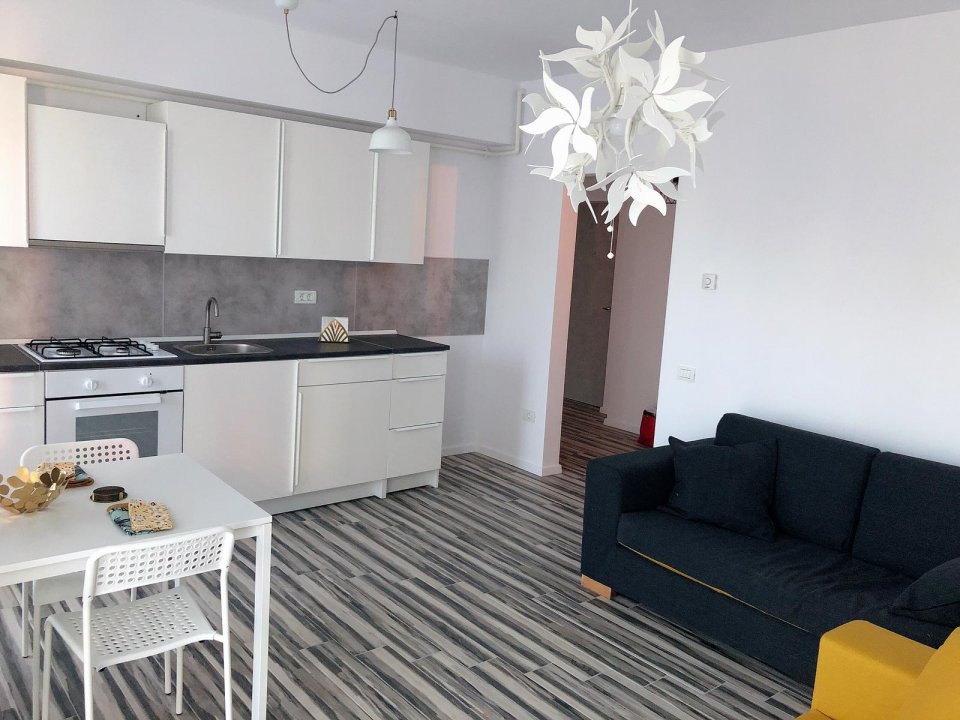 Apartament 3 camere Campus bloc nou(AXI98)