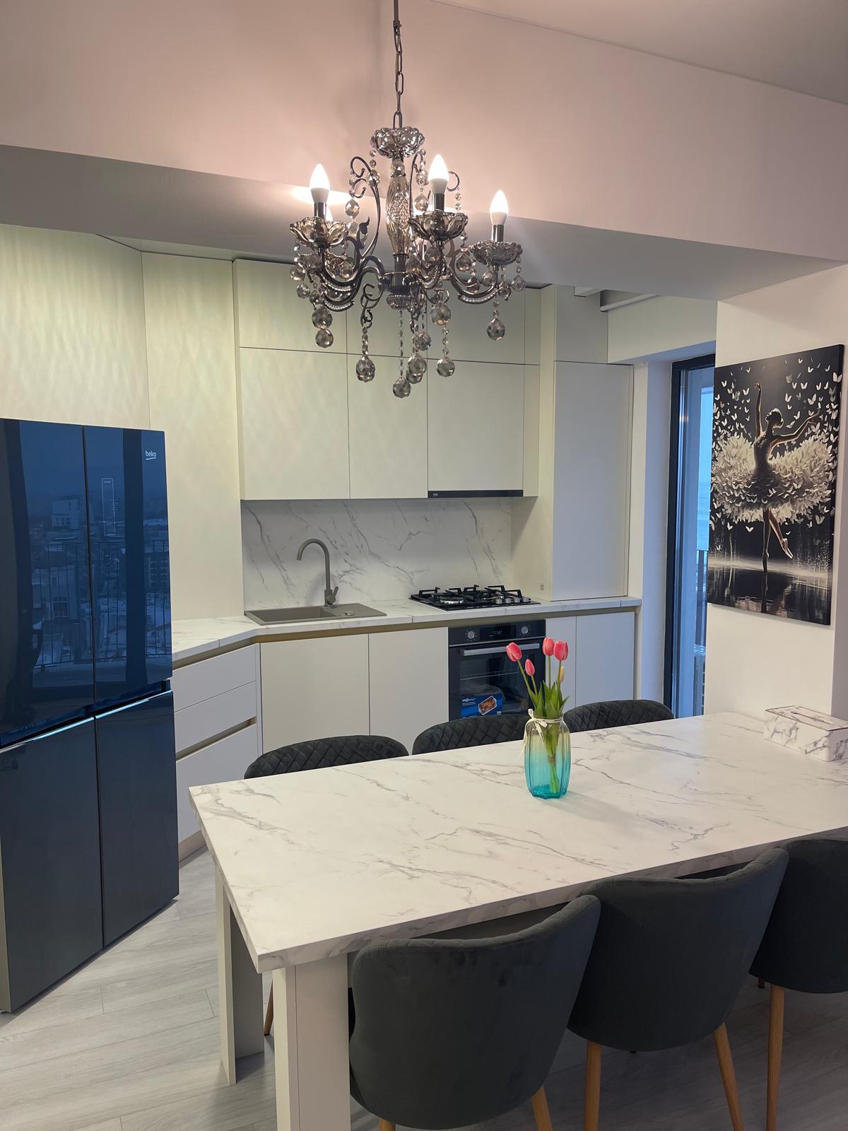 Apartament exclusivist cu 3 camere – Prima închiriere  Tomis Tower