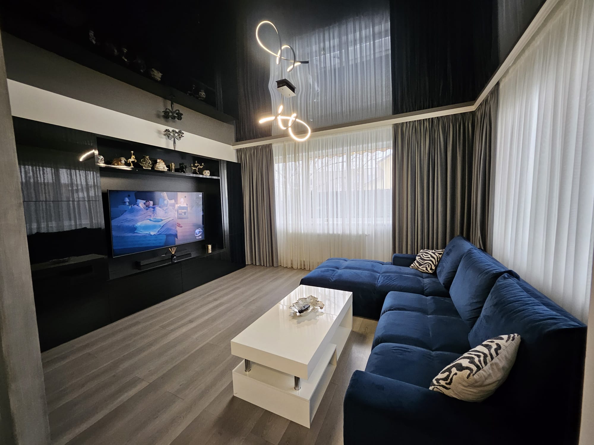 Vilă modernă de închiriat – Năvodari | Cartier privat(AXI119)